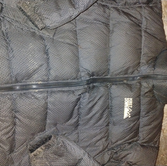 First Down Men's Charcoal Reversible Puffer Jacket - Picture 4 of 10